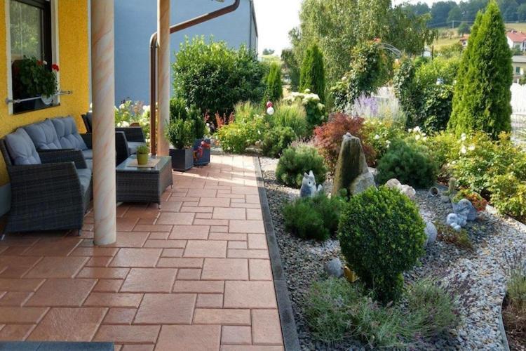 Scenic Apartment With Balcony Garden Deckchairs Barbecue Gleissenberg ภายนอก รูปภาพ