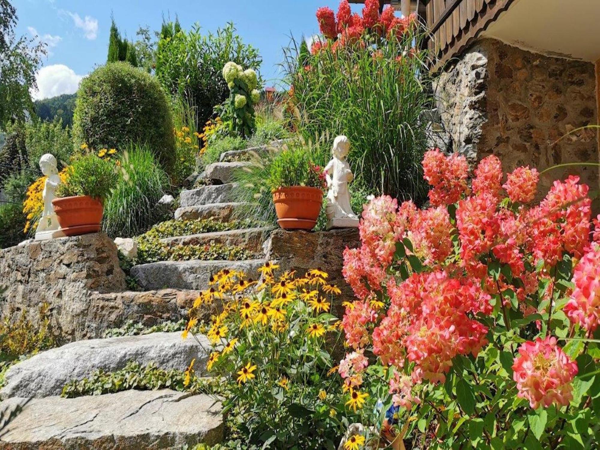 Scenic Apartment With Balcony Garden Deckchairs Barbecue Gleissenberg ภายนอก รูปภาพ